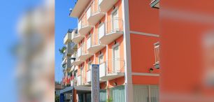 Hotel MARINA