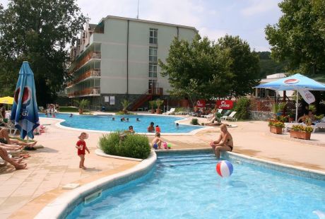 Hotel KRISTEL PARK (dojazd własny, 7 lub 14 dni) Hotel KRISTEL PARK (dojazd własny, 7 lub 14 dni)