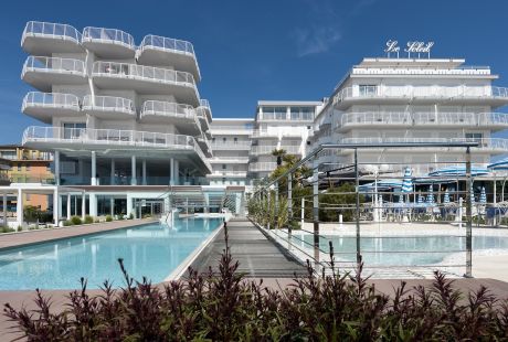 Hotel LE SOLEIL Hotel LE SOLEIL