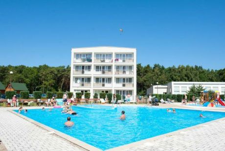 Hotel WCZASY W PUSTKOWIE - OŚRODEK ZEM-TOURIST- pokoje, dojazd własny Hotel WCZASY W PUSTKOWIE - OŚRODEK ZEM-TOURIST- pokoje, dojazd własny