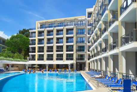 HOTEL ARENA MAR (autokarem, 10 dni)
