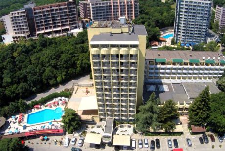 HOTEL SHIPKA (autokarem, 10 dni)