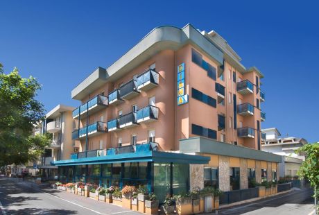 HOTEL DIANA